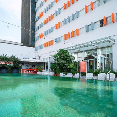 แฮร์ริส โฮเต็ล บาตัม เซ็นเตอร์ Hotel Batam ภายนอก รูปภาพ