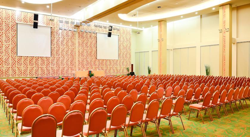 แฮร์ริส โฮเต็ล บาตัม เซ็นเตอร์ Hotel Batam ภายนอก รูปภาพ