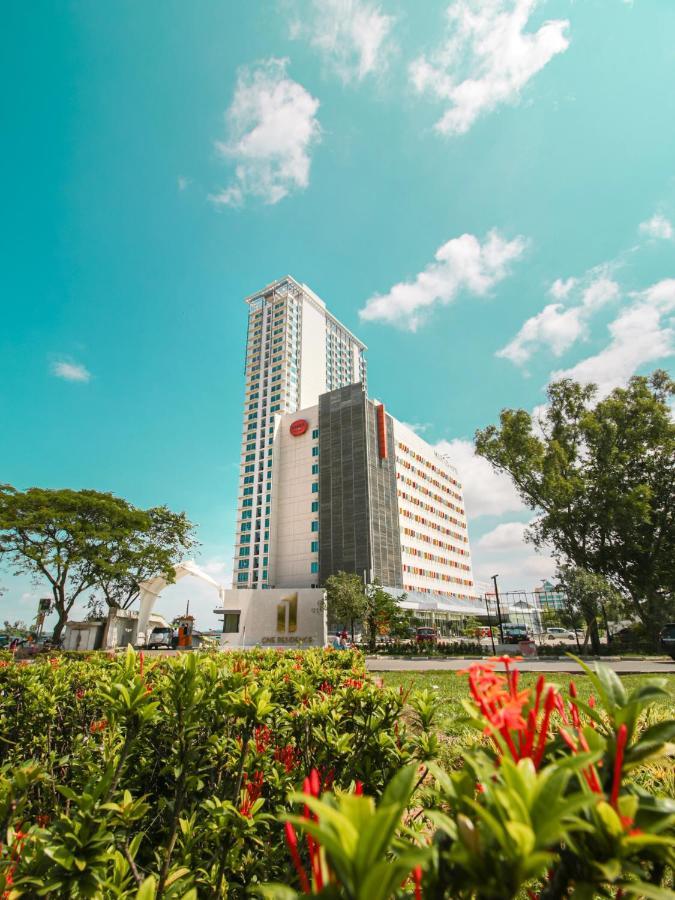 แฮร์ริส โฮเต็ล บาตัม เซ็นเตอร์ Hotel Batam ภายนอก รูปภาพ